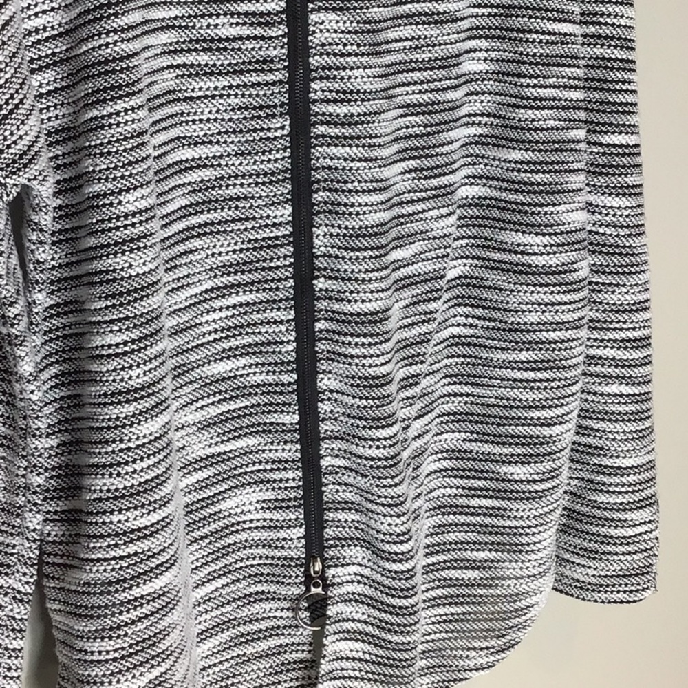 Doe and Rae > Striped Sweater Small - Picture 9 of 9